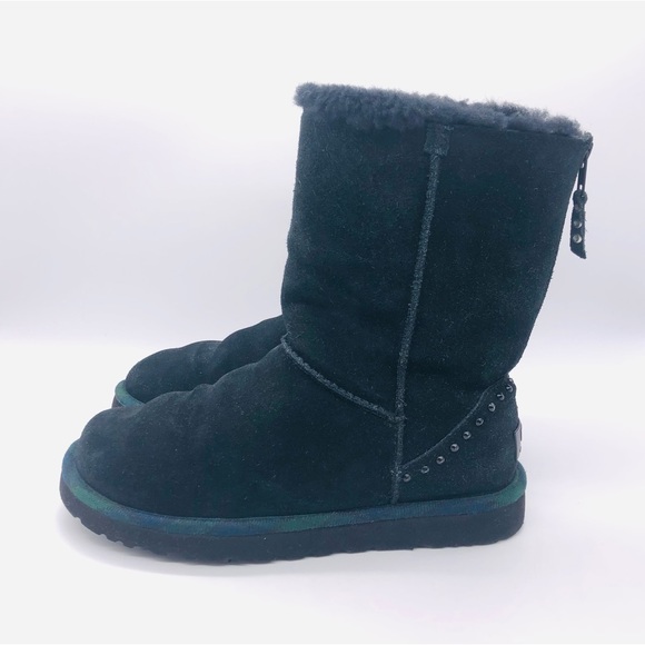 Ugg Classic Mid Calf Black Boots - Picture 3 of 14